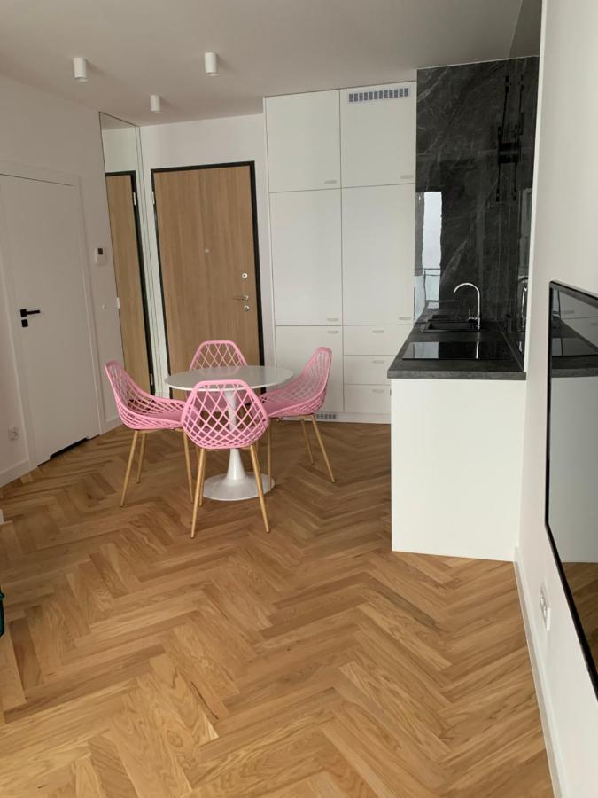 Apartamenty Wola Goleszowska وارسو المظهر الخارجي الصورة